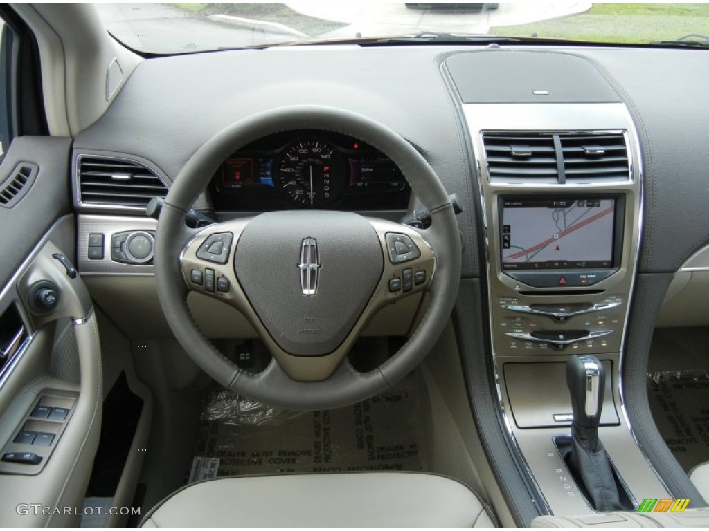 2013 Lincoln MKX FWD Medium Light Stone Dashboard Photo #66036570