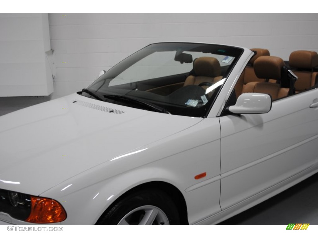 2002 3 Series 325i Convertible - Alpine White / Sand photo #8