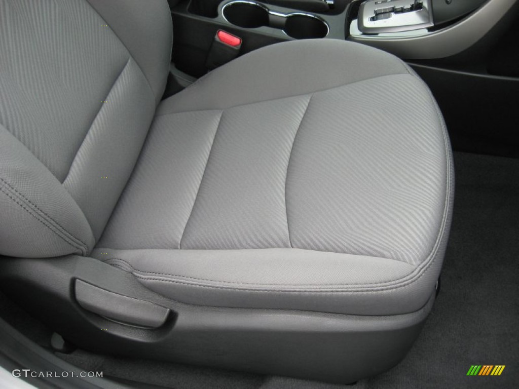 2013 Elantra GLS - Silver / Gray photo #20