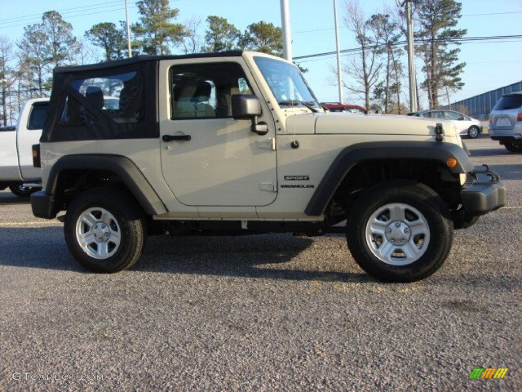 2011 Wrangler Sport 4x4 - Sahara Tan / Black photo #6