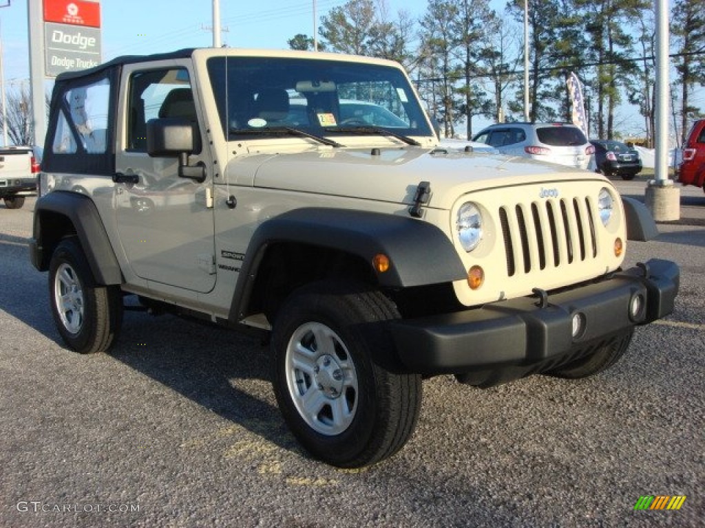 2011 Wrangler Sport 4x4 - Sahara Tan / Black photo #7