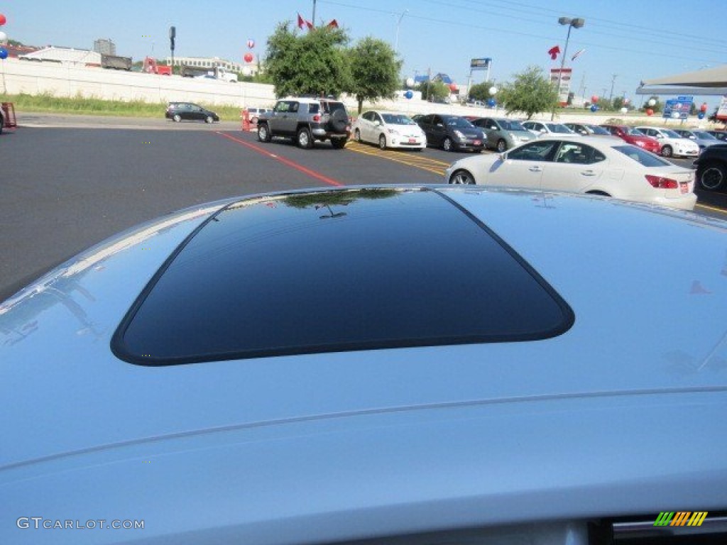 2011 IS 250 - Starfire White Pearl / Black photo #19