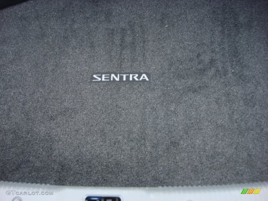 2006 Sentra 1.8 S Special Edition - Sapphire Blue Metallic / Charcoal photo #16