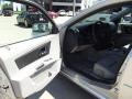 Light Platinum - CTS Sedan Photo No. 12