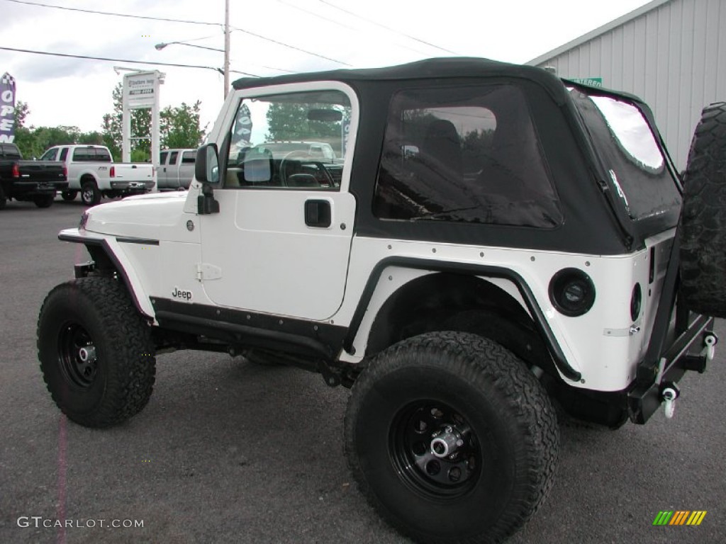 2001 Wrangler Sahara 4x4 - Stone White / Camel/Dark Green photo #5