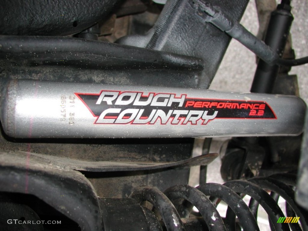 2001 Wrangler Sahara 4x4 - Stone White / Camel/Dark Green photo #16