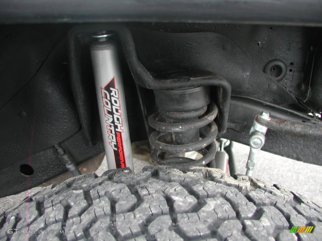 2001 Wrangler Sahara 4x4 - Stone White / Camel/Dark Green photo #23