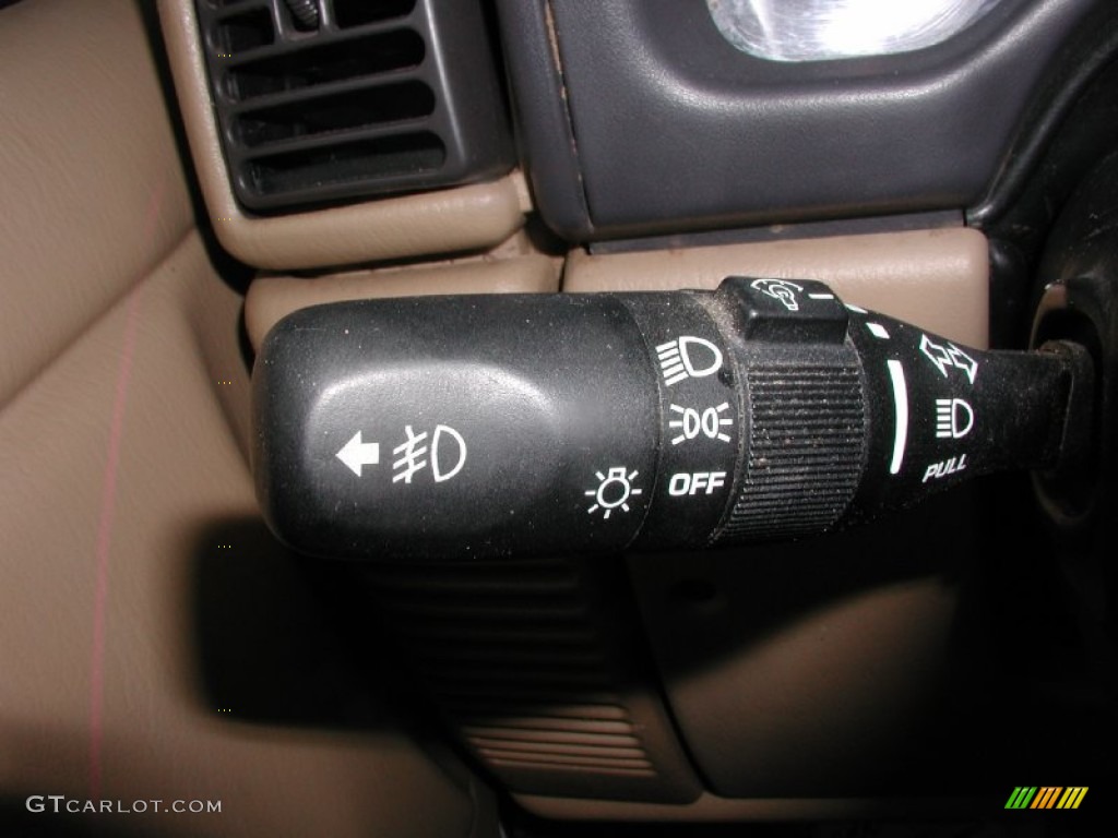 2001 Wrangler Sahara 4x4 - Stone White / Camel/Dark Green photo #43