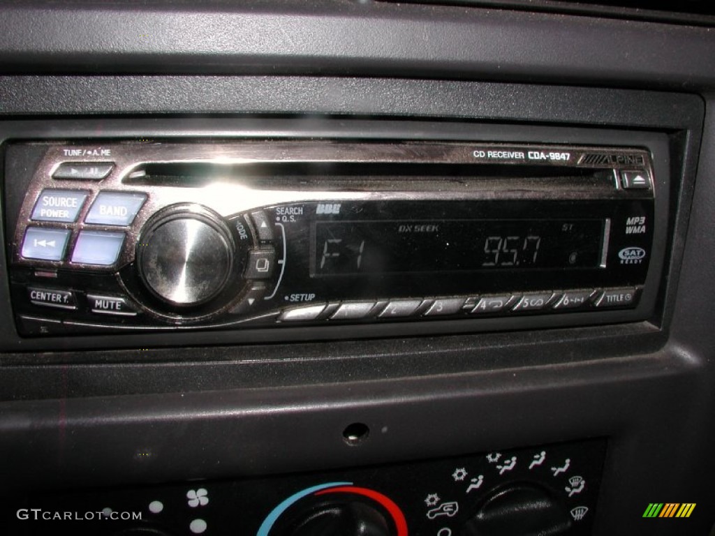 2001 Wrangler Sahara 4x4 - Stone White / Camel/Dark Green photo #47