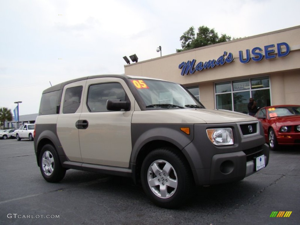2005 Element EX AWD - Cargo Khaki / Black/Gray photo #2