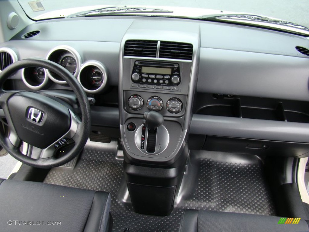 2005 Element EX AWD - Cargo Khaki / Black/Gray photo #16