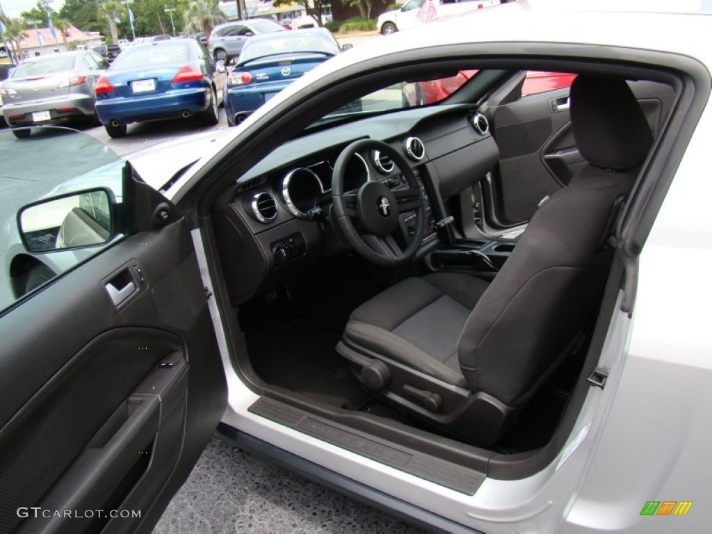 2009 Mustang V6 Coupe - Brilliant Silver Metallic / Dark Charcoal photo #9