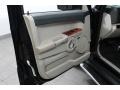 2006 Black Jeep Commander Limited 4x4  photo #16