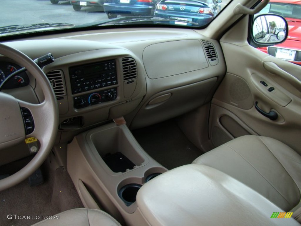 2001 Expedition XLT - Arizona Beige Metallic / Medium Parchment photo #18