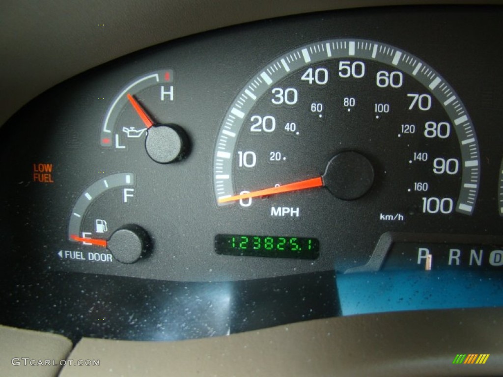 2001 Expedition XLT - Arizona Beige Metallic / Medium Parchment photo #26