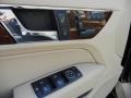 Black - E 350 Cabriolet Photo No. 19