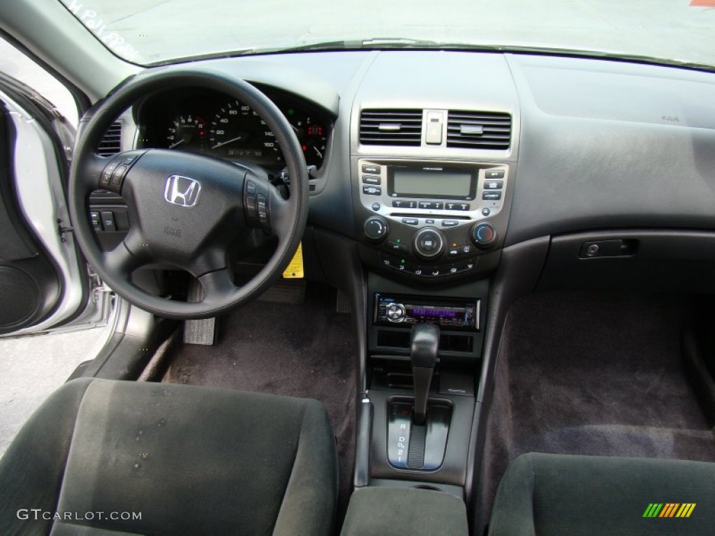 2006 Accord LX V6 Sedan - Alabaster Silver Metallic / Black photo #14