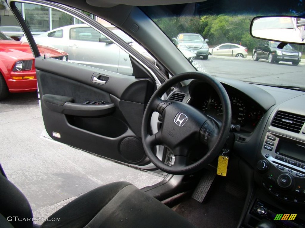 2006 Accord LX V6 Sedan - Alabaster Silver Metallic / Black photo #15