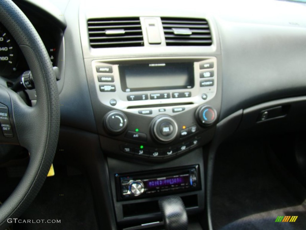 2006 Accord LX V6 Sedan - Alabaster Silver Metallic / Black photo #19