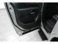 Silver Indulgence - QX 56 4WD Photo No. 15