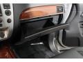Silver Indulgence - QX 56 4WD Photo No. 23