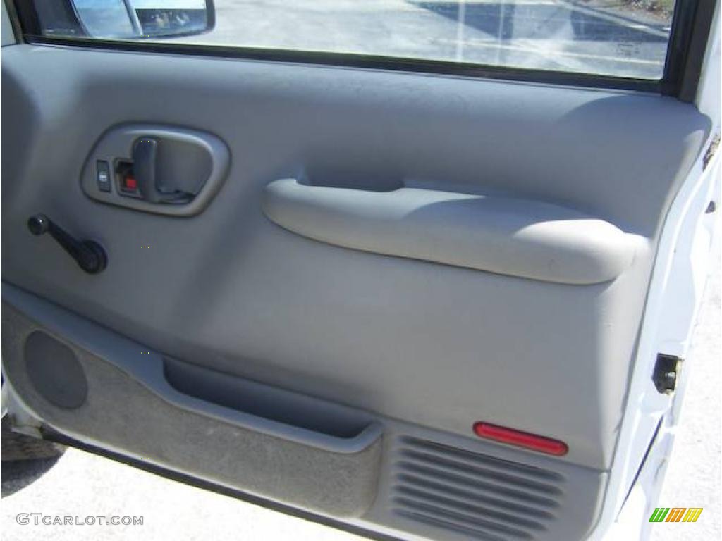 1999 Tahoe LT 4x4 - Summit White / Gray photo #15