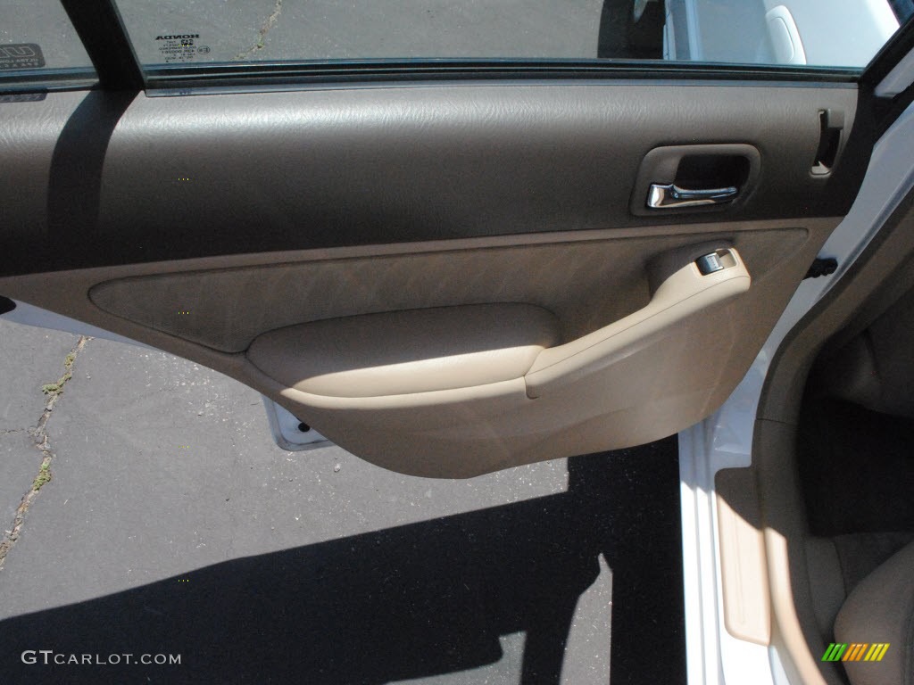 2003 Civic EX Sedan - Taffeta White / Ivory photo #17