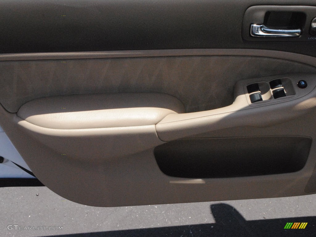 2003 Civic EX Sedan - Taffeta White / Ivory photo #20