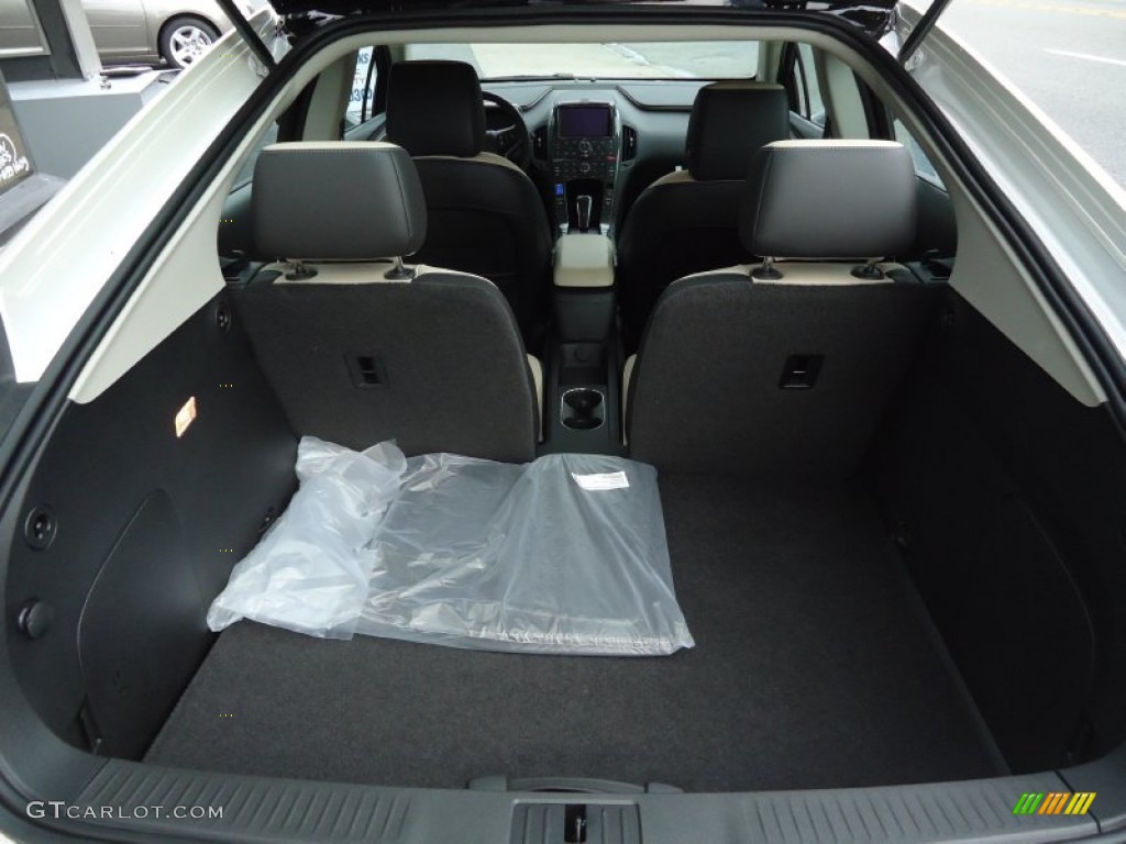 2012 Chevrolet Volt Hatchback Trunk Photo #66066335