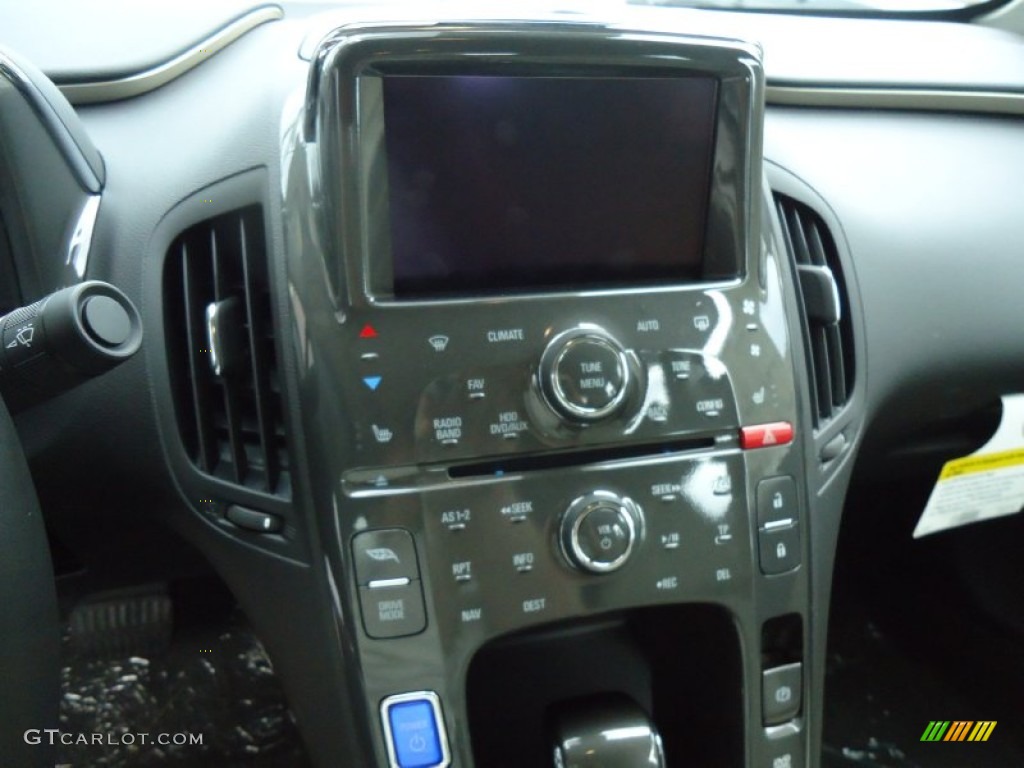 2012 Chevrolet Volt Hatchback Controls Photo #66066365