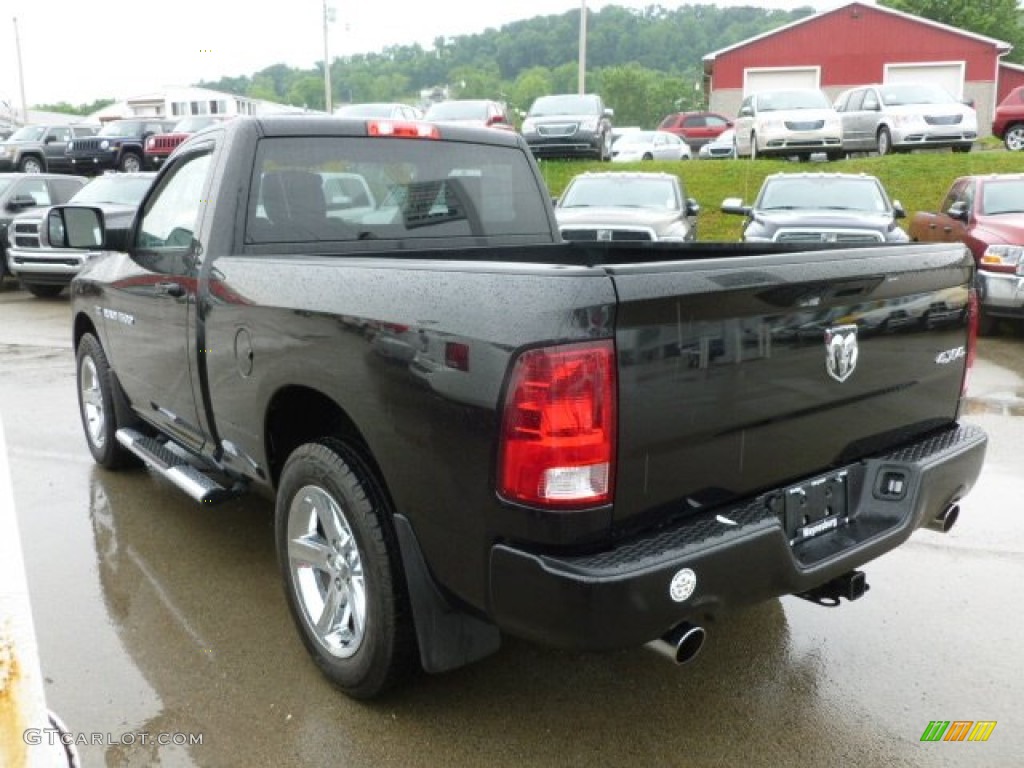 2011 Ram 1500 Express Regular Cab 4x4 - Brilliant Black Crystal Pearl / Dark Slate Gray/Medium Graystone photo #3