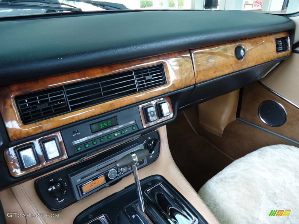 1986 Jaguar XJ XJS Coupe Controls Photo #66068891
