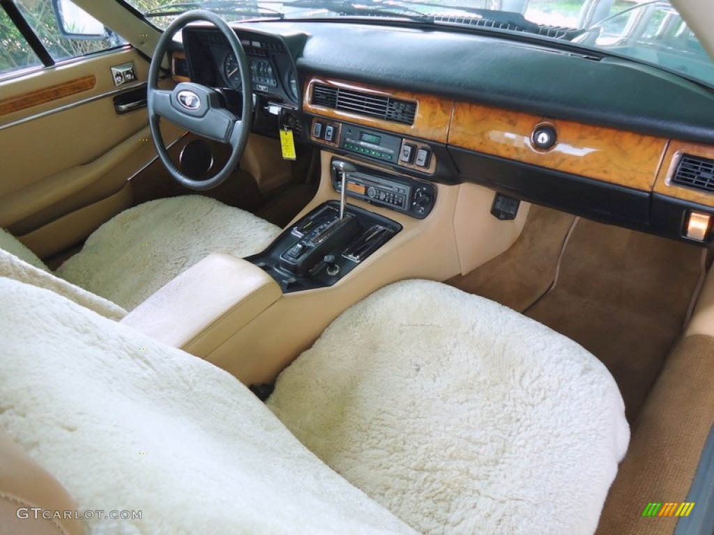 1986 Jaguar XJ XJS Coupe Beige Dashboard Photo #66069002