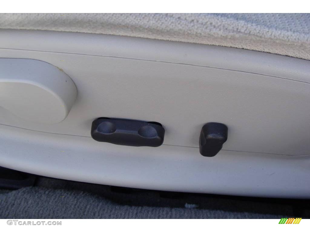 2007 Impala LT - Silverstone Metallic / Gray photo #12