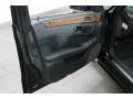 Black - E 350 BlueTEC Sedan Photo No. 39