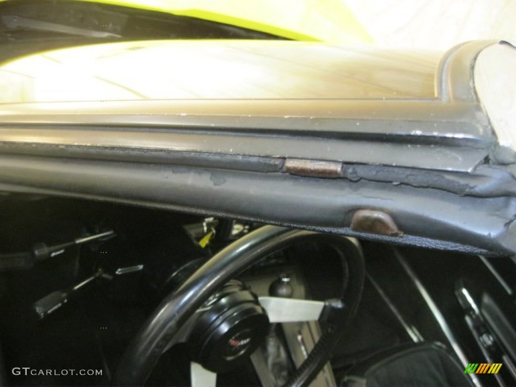 1977 Corvette Coupe - Yellow / Black photo #19