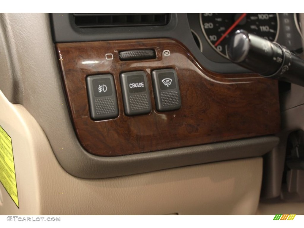 2004 Subaru Outback H6 3.0 Sedan Controls Photo #66072137