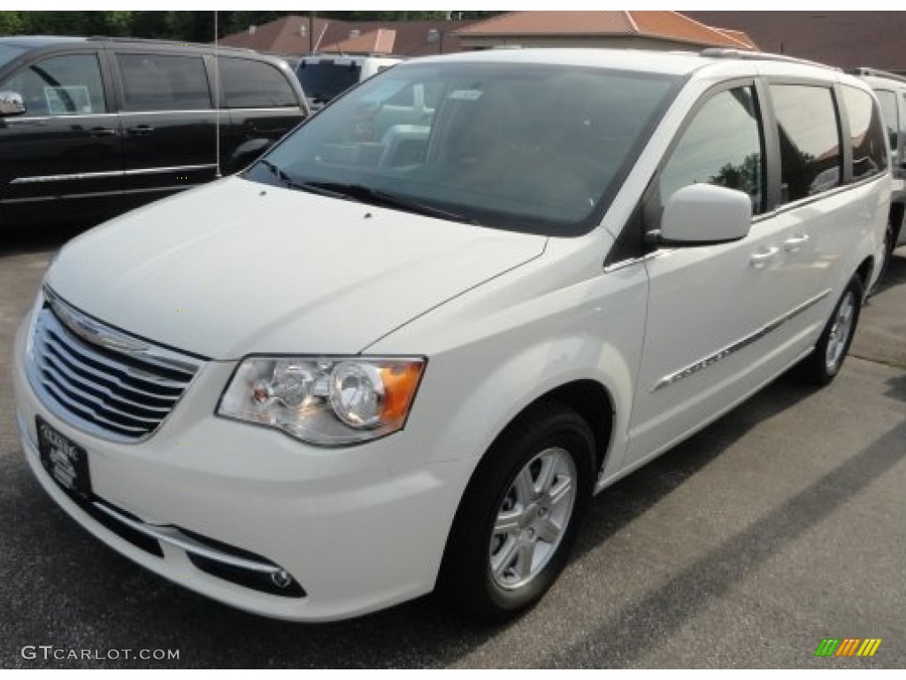 2012 Town & Country Touring - Stone White / Black/Light Graystone photo #1