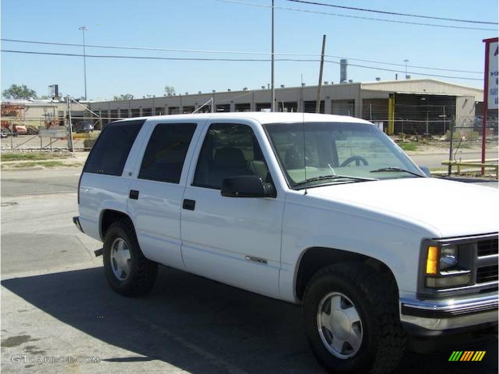 1999 Tahoe LS 4x4 - Summit White / Gray photo #36