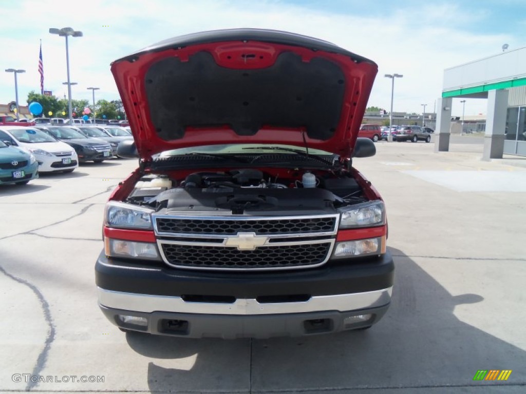 2005 Silverado 3500 LT Crew Cab 4x4 Dually - Victory Red / Tan photo #3