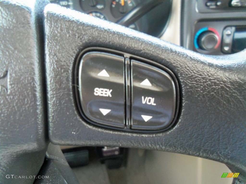 2005 Silverado 3500 LT Crew Cab 4x4 Dually - Victory Red / Tan photo #16