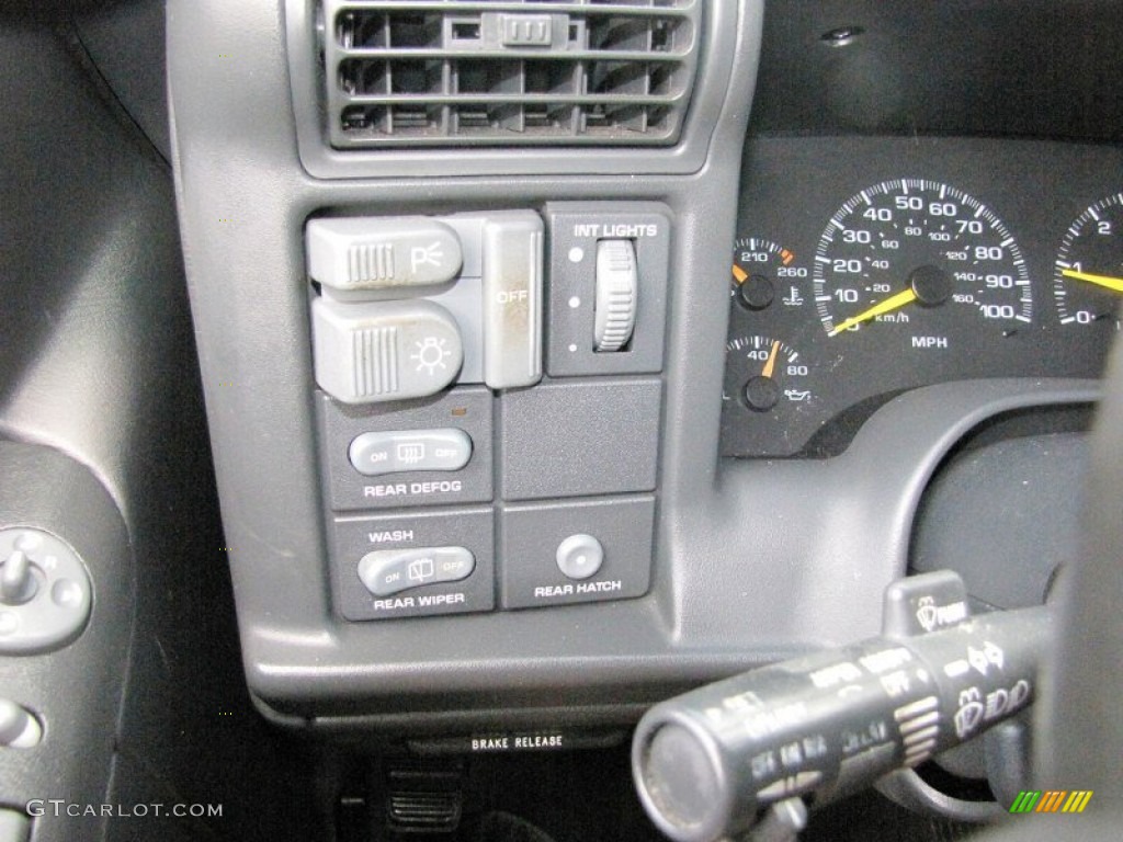 1997 GMC Jimmy SLE 4x4 Controls Photos