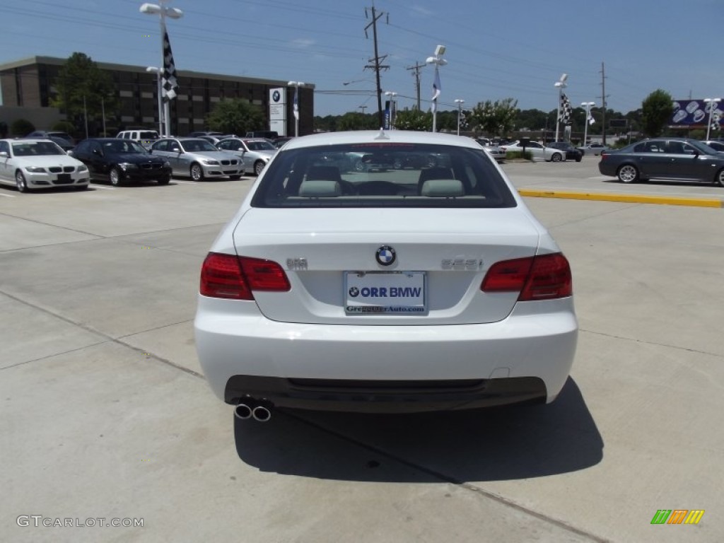 2012 3 Series 328i Coupe - Alpine White / Oyster/Black photo #8