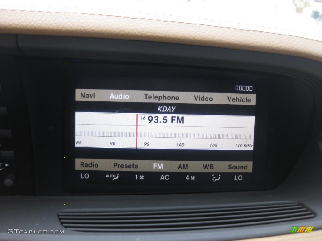 2009 Mercedes-Benz CL 550 4Matic Audio System Photos