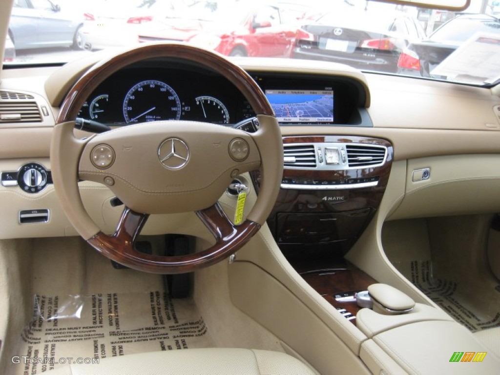 2009 Mercedes-Benz CL 550 4Matic Cashmere/Savanna Dashboard Photo #66082368