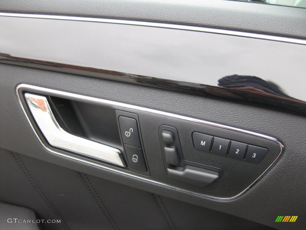 2011 Mercedes-Benz E 350 Sedan Controls Photo #66082956