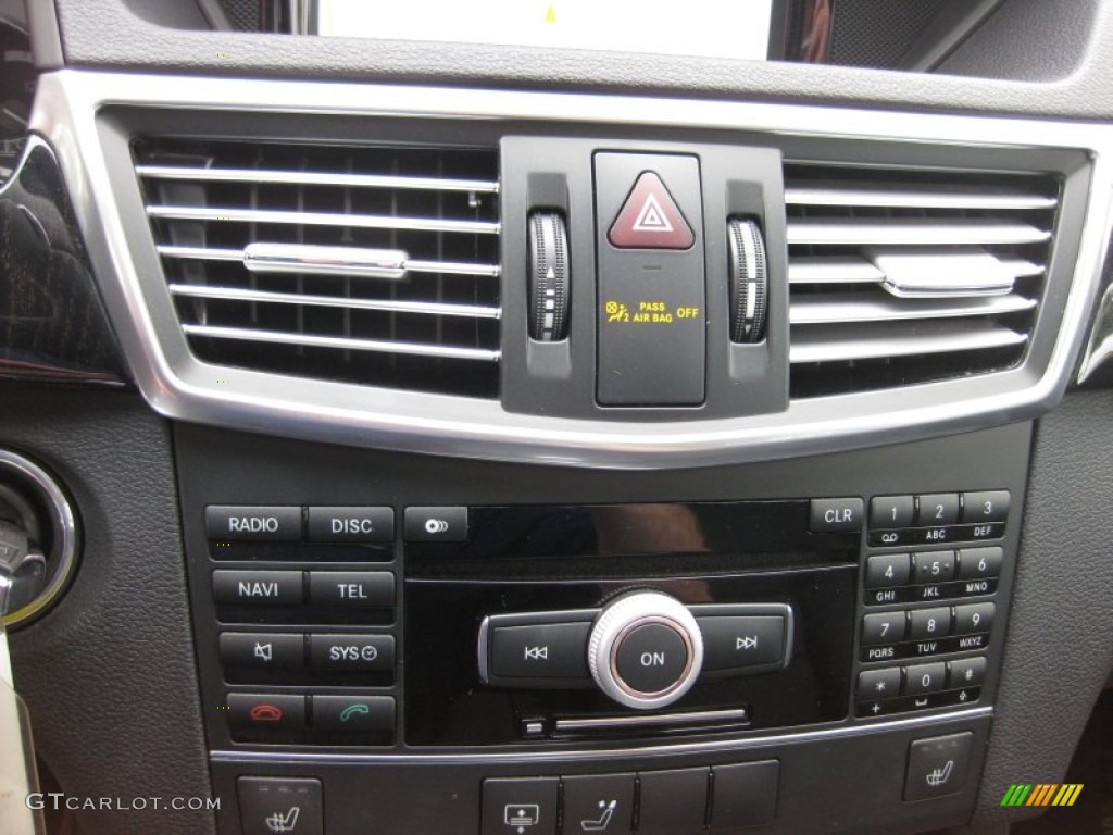 2011 Mercedes-Benz E 350 Sedan Controls Photo #66083007