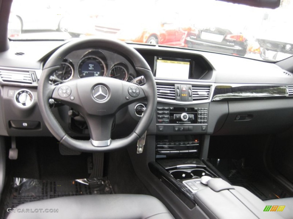 2011 Mercedes-Benz E 350 Sedan Black Dashboard Photo #66083077