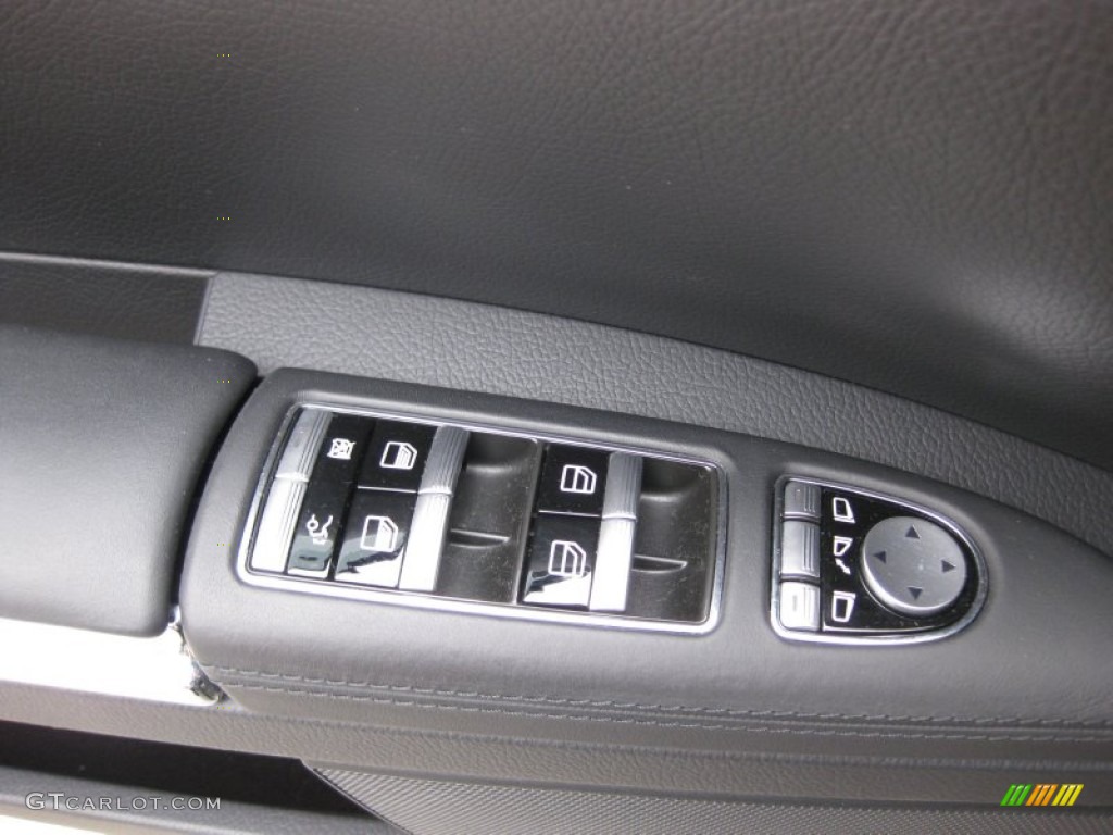 2009 Mercedes-Benz S 63 AMG Sedan Controls Photo #66083598