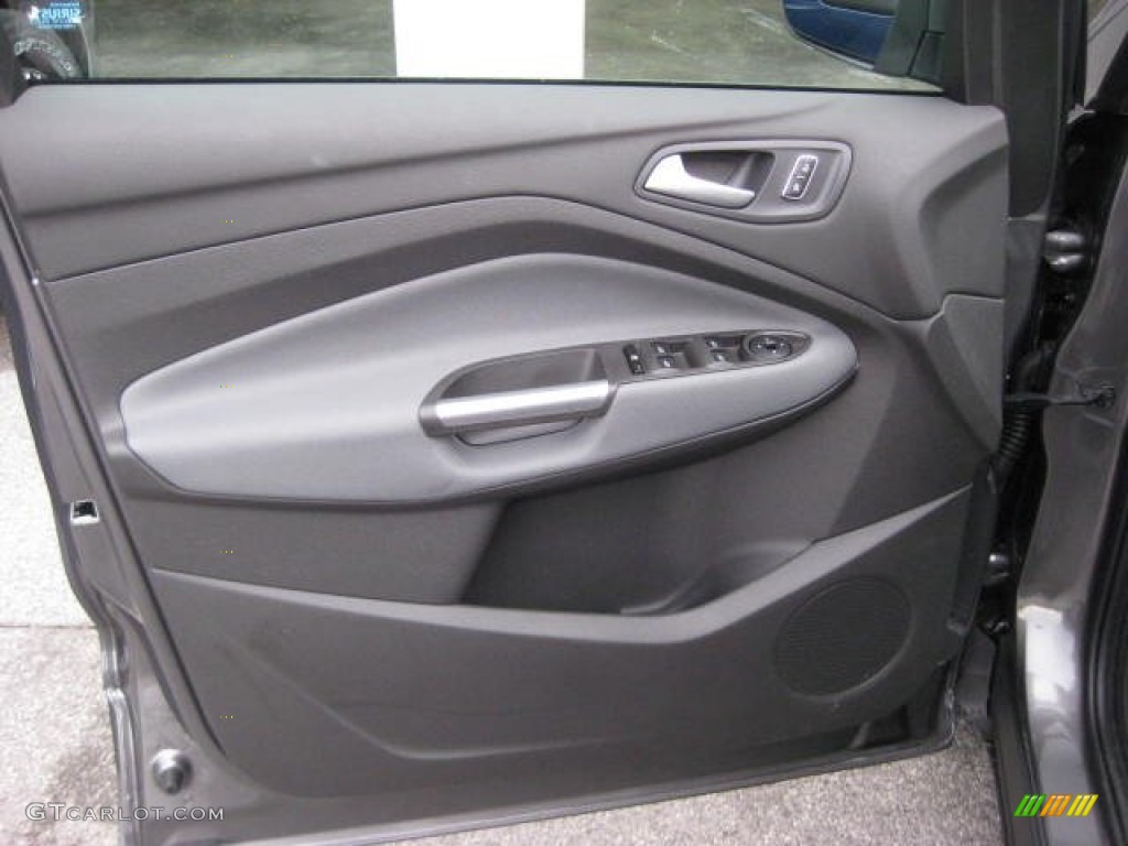 2013 Ford Escape SE 1.6L EcoBoost 4WD Charcoal Black Door Panel Photo #66090123